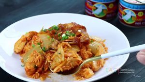ข้าวผัดกิมจิผักกาดดอง