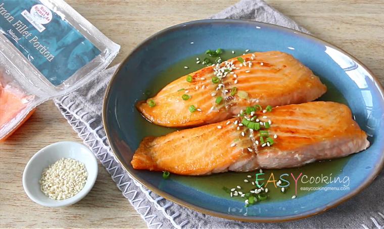 แซลมอนราดน้ำปลา