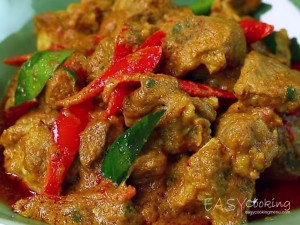 ซี่โครงหมูคั่วพริกแกงใต้