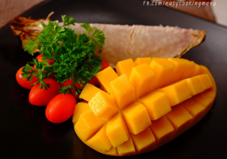 วิธีหั่นมะม่วงให้สวยน่ากิน