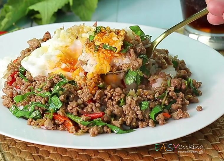เนื้อผัดพริกใบยี่หร่า