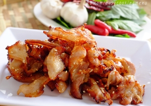 สามชั้นขี้เมาหมักงาขาว