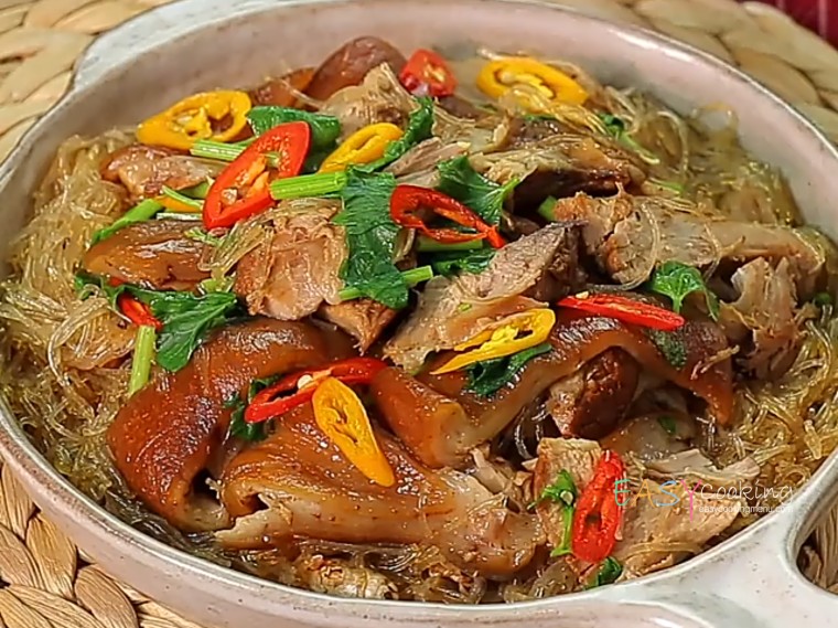 ขาหมูพะโล้สำเร็จรูปซีพีอบวุ้นเส้น