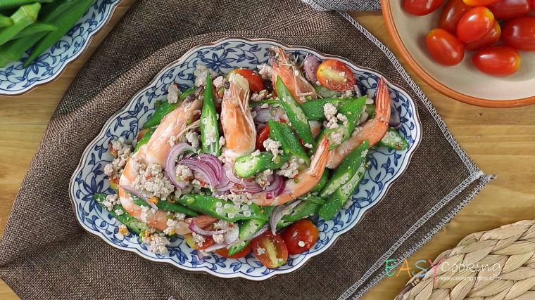 ยำกระเจี๊ยบกุ้งสด