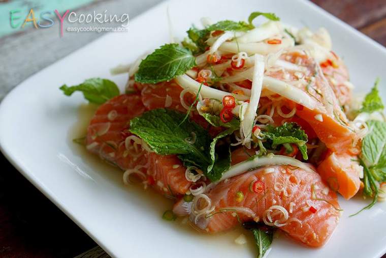 ยำแซลมอน