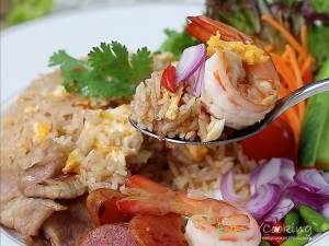 ข้าวผัดกะปิกุ้งสด