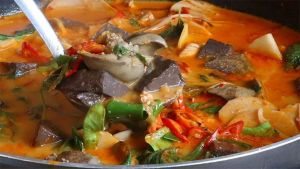 แกงไก่หน่อไม้ดอง