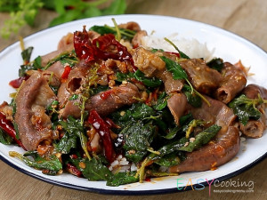 ผัดกะเพราไส้อ่อน