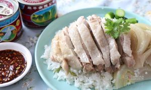 ข้าวมันไก่หม้อหุงข้าวผักกาดดอง