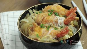 ข้าวหน้ากุ้งสไตล์ญี่ปุ่น