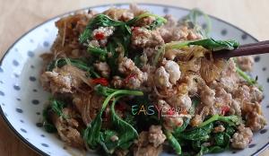 กะเพราหมูวุ้นเส้น
