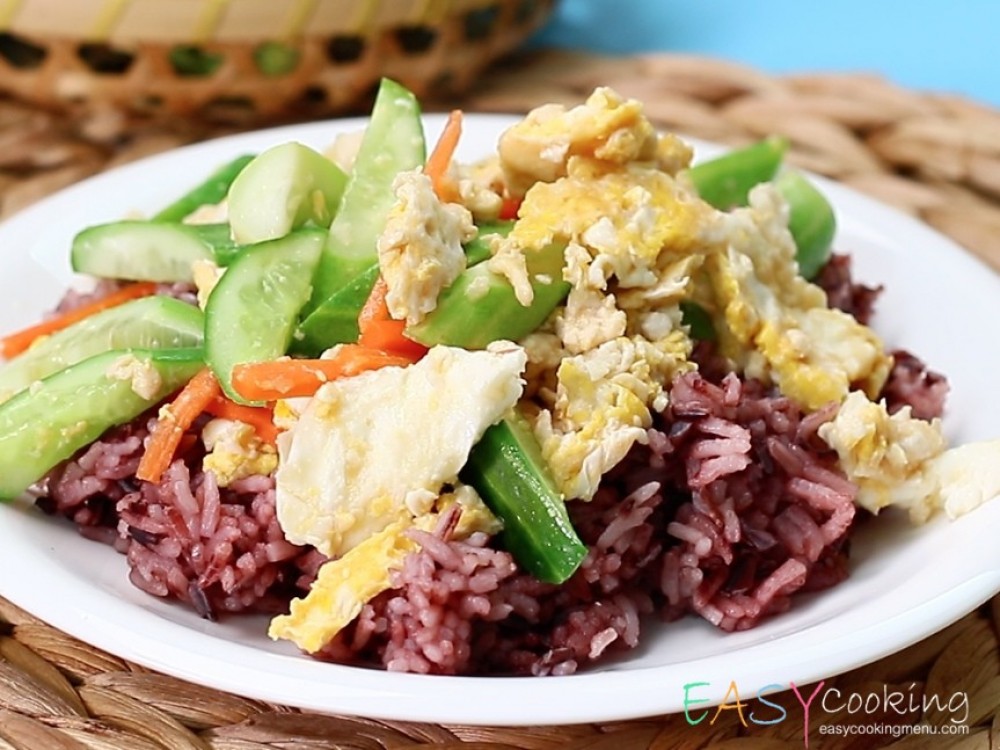 ผัดแตงกวาอกไก่สับ