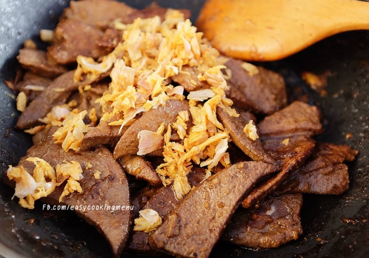 ตับหมูทอดกระเทียม