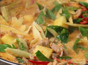 แกงไก่หน่อไม้